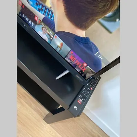 Chaleureux Dans Centre Appartement *